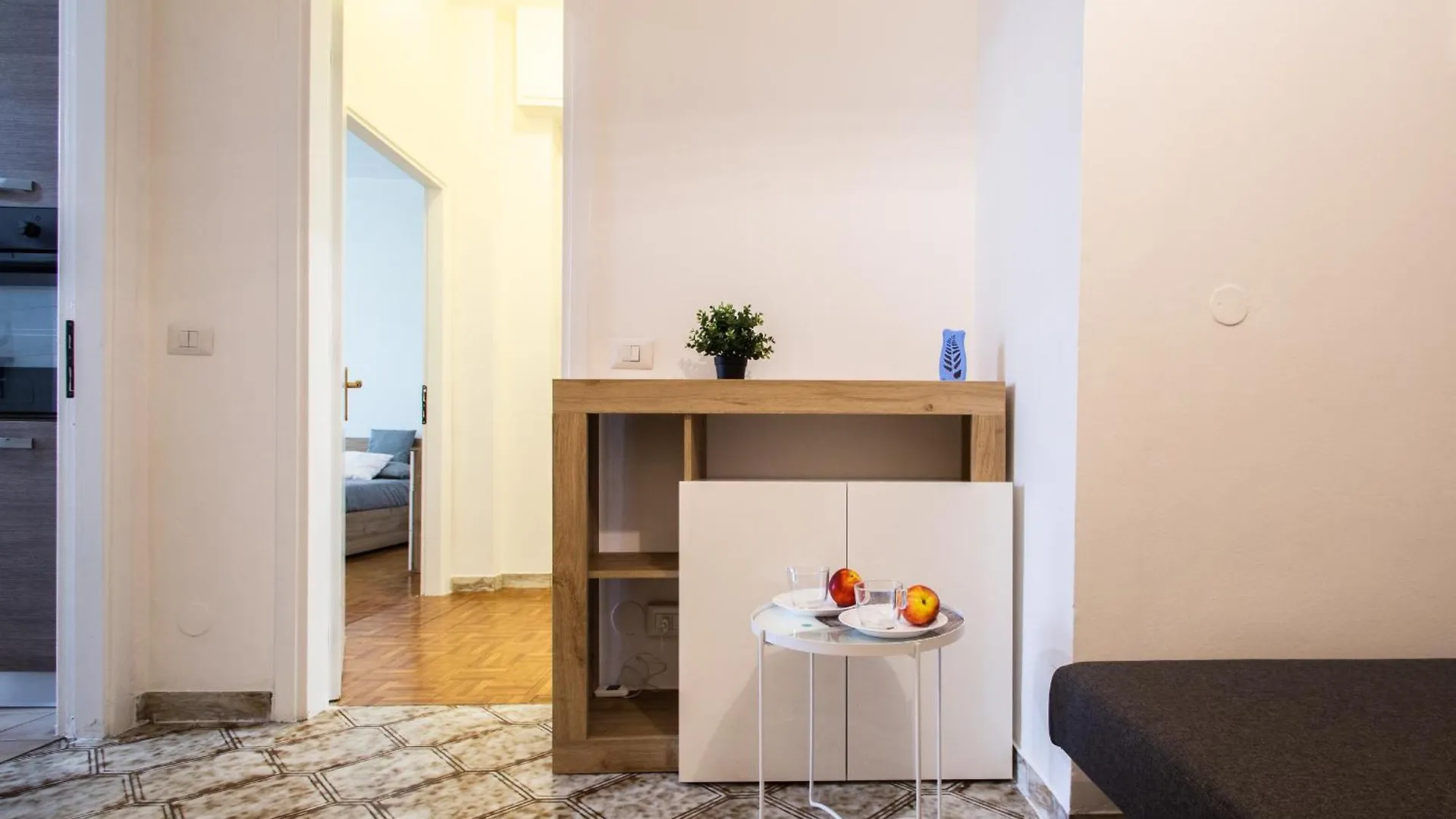 Milano-Linate Suite Self Check In & Free Parking Apartamento Milán