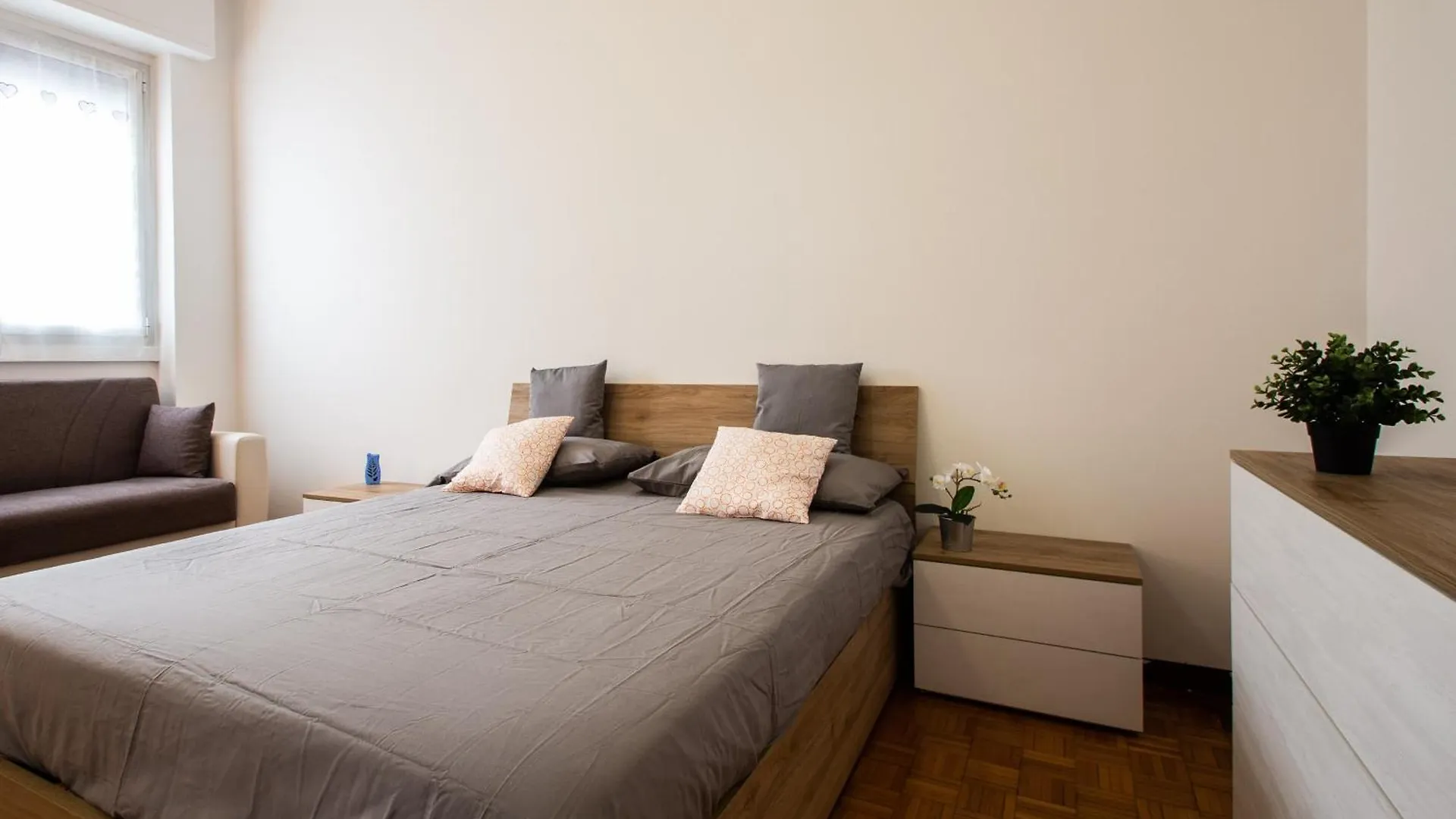 Apartamento Milano-Linate Suite Self Check In & Free Parking