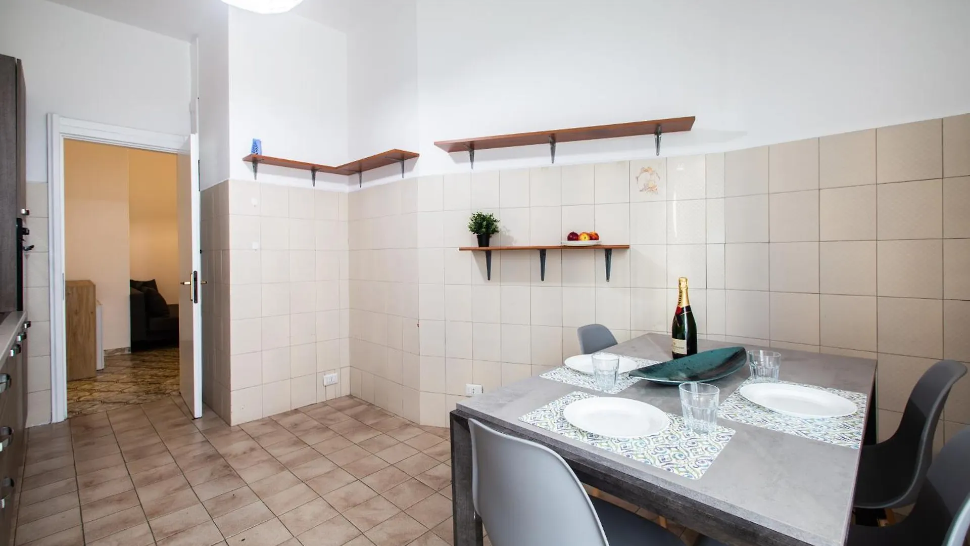 Milano-Linate Suite Self Check In & Free Parking Milán