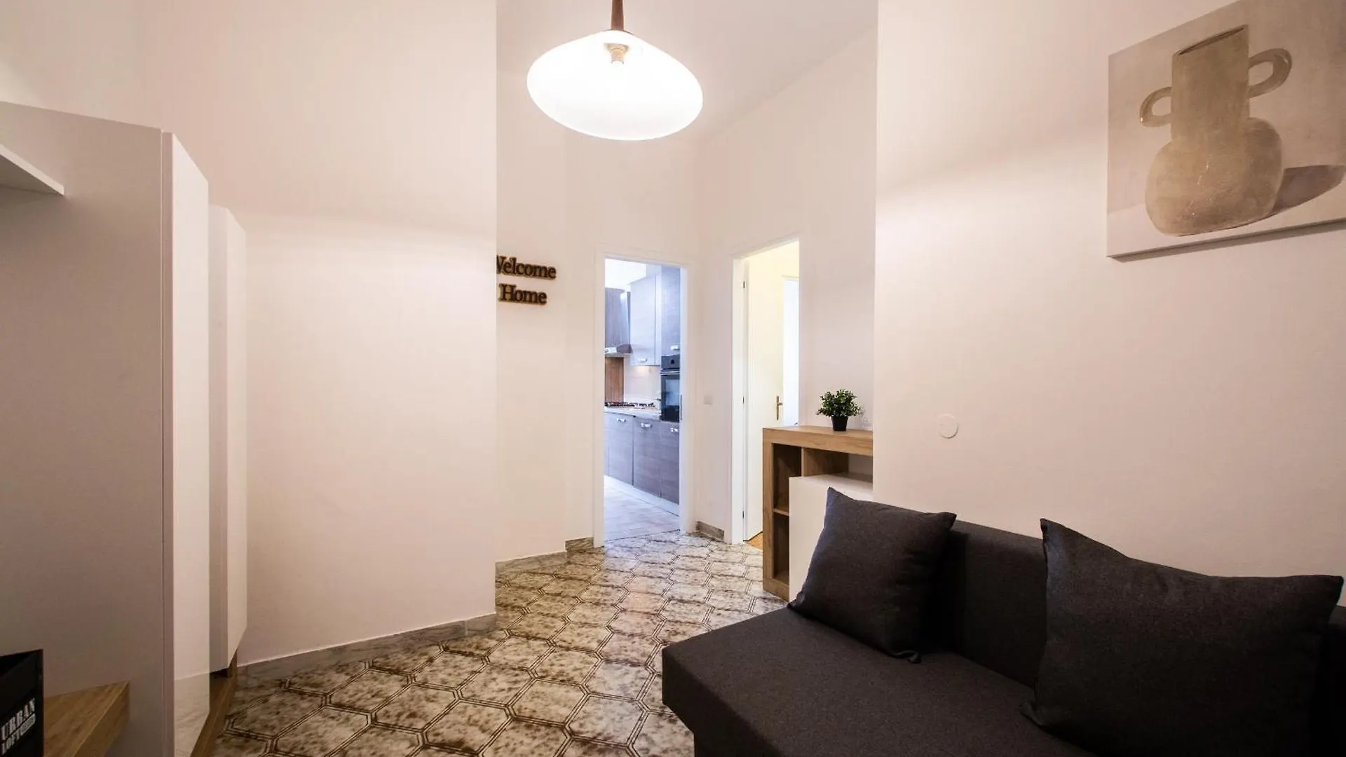 Milano-Linate Suite Self Check In & Free Parking Apartamento Milán