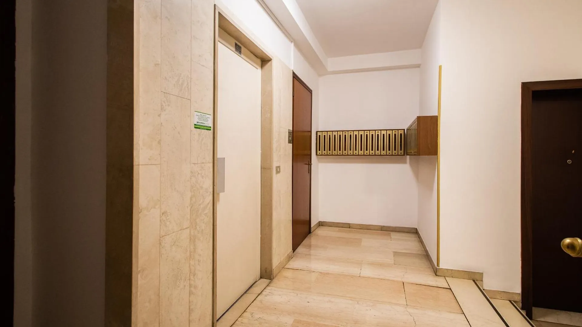 Apartamento Milano-Linate Suite Self Check In & Free Parking
